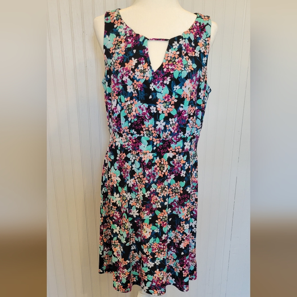 Maurices multi colored, sleeveless, flower print dress size lg
